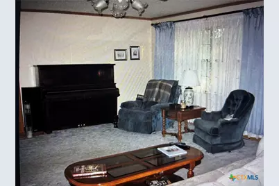 400 Grandview, Gatesville, TX 76528 - Photo 2