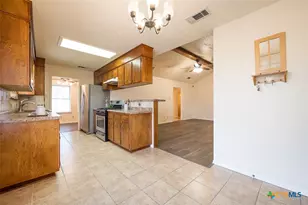 1301 Daude Ave, Killeen, TX 76549 - Photo 8