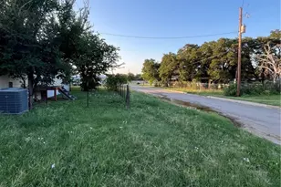 605 E Chappel Rd, San Saba, TX 76877 - Photo 6