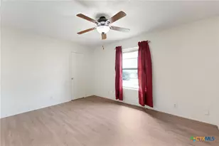 3401 Jewell Dr, Gatesville, TX 76528 - Photo 10