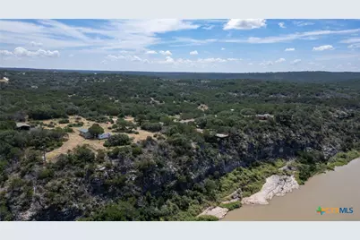424 Cliff View Road, Lampasas, TX 76550 - Photo 12