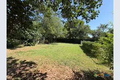 620 E 8th Avenue, Belton, TX 76513 - Photo 6