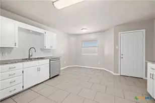 4200 Tidal Wave Dr, Killeen, TX 76549 - Photo 10