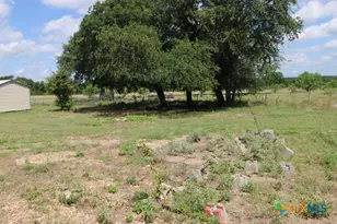 525 Co Rd 214, Jonesboro, TX 76538 - Photo 36