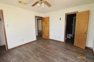 525 Co Rd 214, Jonesboro, TX 76538 - Photo 16