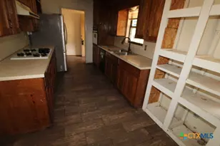 525 Co Rd 214, Jonesboro, TX 76538 - Photo 6