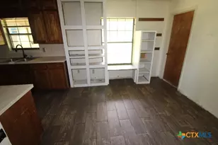 525 Co Rd 214, Jonesboro, TX 76538 - Photo 28