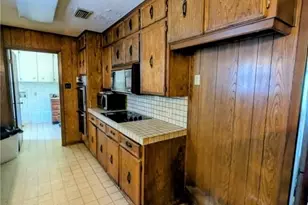 2512 River Oaks Dr, Belton, TX 76513 - Photo 4