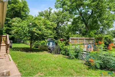 405 Downing Street, Belton, TX 76513 - Photo 32