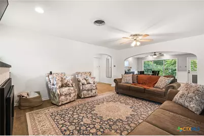 405 Downing Street, Belton, TX 76513 - Photo 8