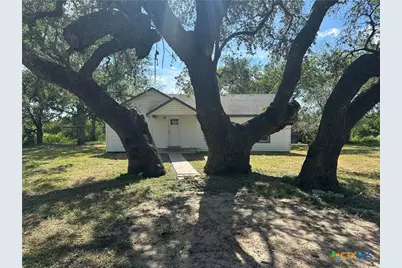 1515 Wright Street, Goliad, TX 77963 - Photo 6