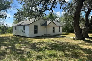 1515 Wright St, Goliad, TX 77963 - Photo 8