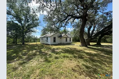 1515 Wright Street, Goliad, TX 77963 - Photo 10