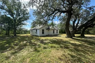 1515 Wright St, Goliad, TX 77963 - Photo 10
