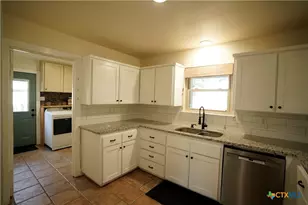 6315 Beau Allen Ct, Salado, TX 76571 - Photo 8