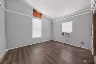 922 Northwood Cir, Rockdale, TX 76567 - Photo 10
