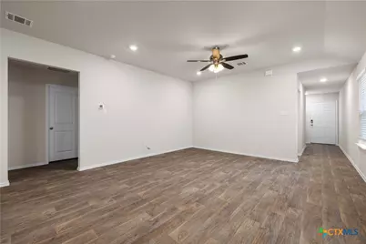 2881 Brogan Creek, New Braunfels, TX 78130 - Photo 18