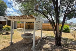505 1/2 S Main St, Lampasas, TX 76550 - Photo 10