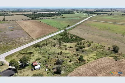 7789 State Highway 111 W, Yoakum, TX 77995 - Photo 24