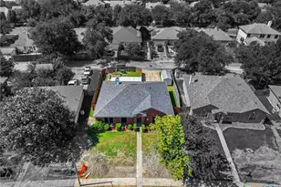 1121 Black Locust Dr, Pflugerville, TX 78660 - Photo 2