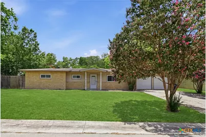 1032 S Mesquite Avenue, New Braunfels, TX 78130 - Photo 2