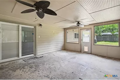 1032 S Mesquite Avenue, New Braunfels, TX 78130 - Photo 28