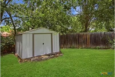 1032 S Mesquite Avenue, New Braunfels, TX 78130 - Photo 30