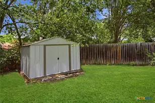 1032 S Mesquite Ave, New Braunfels, TX 78130 - Photo 30