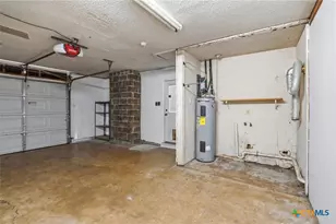 1032 S Mesquite Ave, New Braunfels, TX 78130 - Photo 26