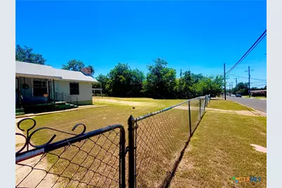 1208 N College Street, Killeen, TX 76541 - Photo 2