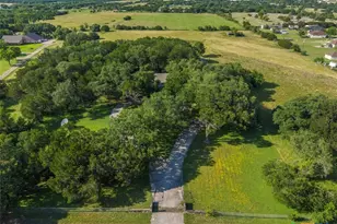 700 Shanklin Rd, Belton, TX 76513 - Photo 6