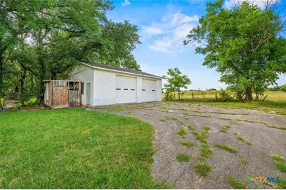 700 Shanklin Road, Belton, TX 76513 - Photo 36
