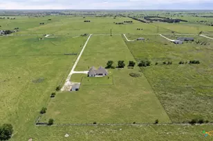 1060 Hackberry Rd, Salado, TX 76571 - Photo 1