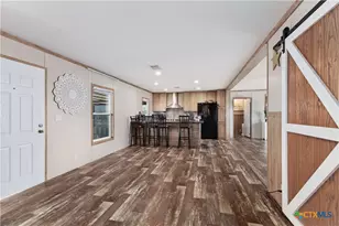 122 Kelp Gull Dr, Del Valle, TX 78617 - Photo 6