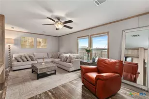 122 Kelp Gull Dr, Del Valle, TX 78617 - Photo 16
