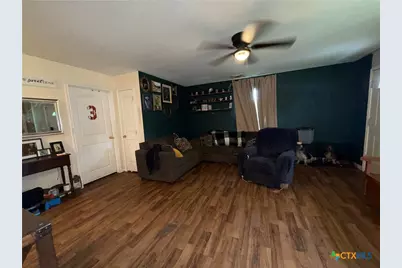 307 W Newman Street, Cuero, TX 77954 - Photo 4