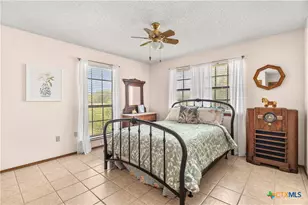 4911 Youngsford Rd, Marion, TX 78124 - Photo 28