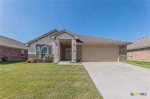 810 Earp Dr, Killeen, TX 76542 - Photo 2