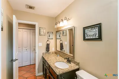 402 Chimney Rock Drive, Victoria, TX 77904 - Photo 24