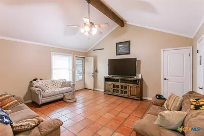 402 Chimney Rock Drive, Victoria, TX 77904 - Photo 10