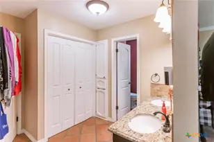 402 Chimney Rock Dr, Victoria, TX 77904 - Photo 20