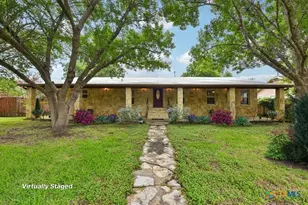 205 N Ave E, Elgin, TX 78621 - Photo 2