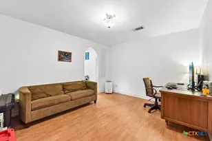 205 N Ave E, Elgin, TX 78621 - Photo 12