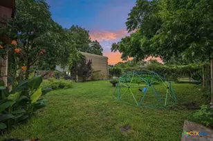 205 N Ave E, Elgin, TX 78621 - Photo 28