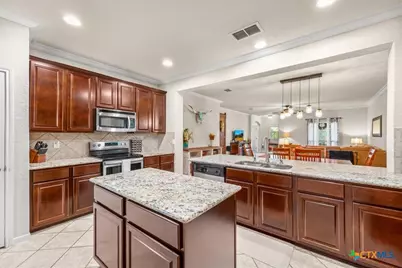 805 Madison Avenue, New Braunfels, TX 78130 - Photo 4