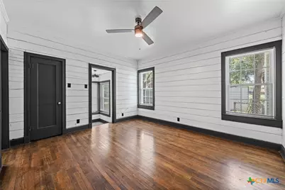 1707 N Travis Avenue, Cameron, TX 76520 - Photo 32