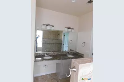 106 Keystone Cove, Georgetown, TX 78633 - Photo 10