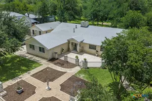1102 N Ave F, Elgin, TX 78621 - Photo 36