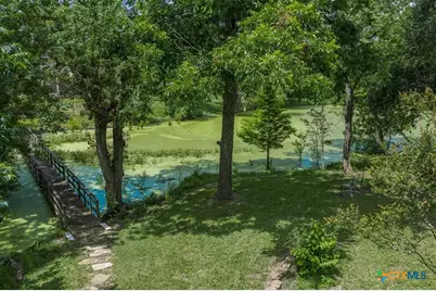 1102 N Avenue F, Elgin, TX 78621 - Photo 32