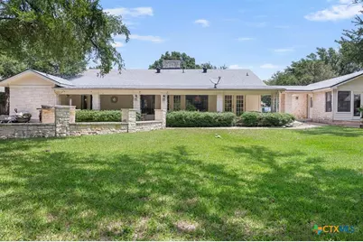 1102 N Avenue F, Elgin, TX 78621 - Photo 8